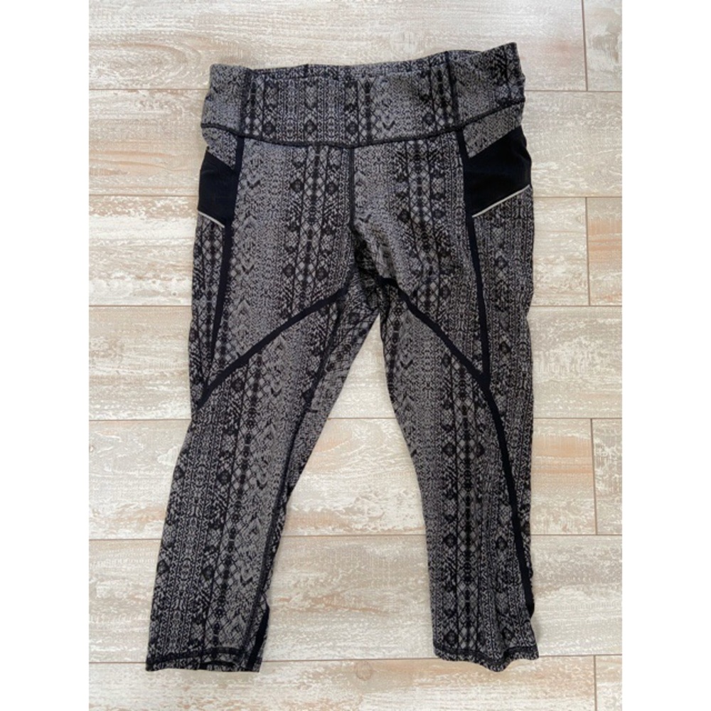 Athleta 3/4 workout pants